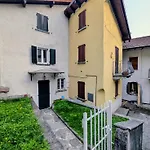 Casa Colore Intera Casa Nel Borgo Antico Σπίτι διακοπών Ossuccio