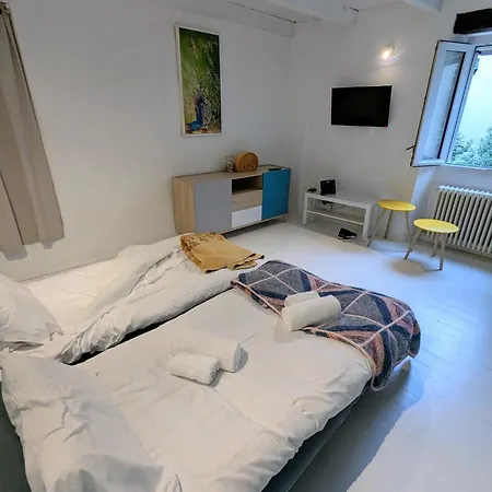 Casa Colore Intera Casa Nel Borgo Antico Ossuccio