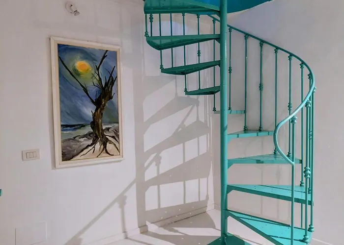 Holiday home Casa Colore Intera Casa Nel Borgo Antico Ossuccio