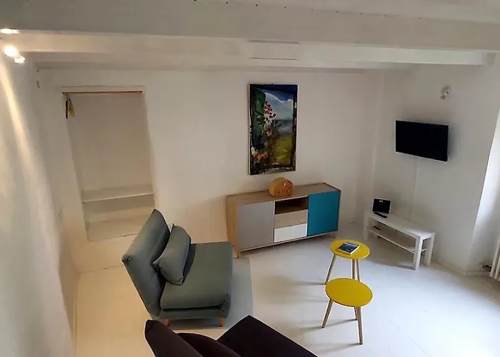 Casa Colore Intera Casa Nel Borgo Antico Holiday home