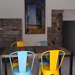 Semesterbostad Casa Colore Intera Casa Nel Borgo Antico